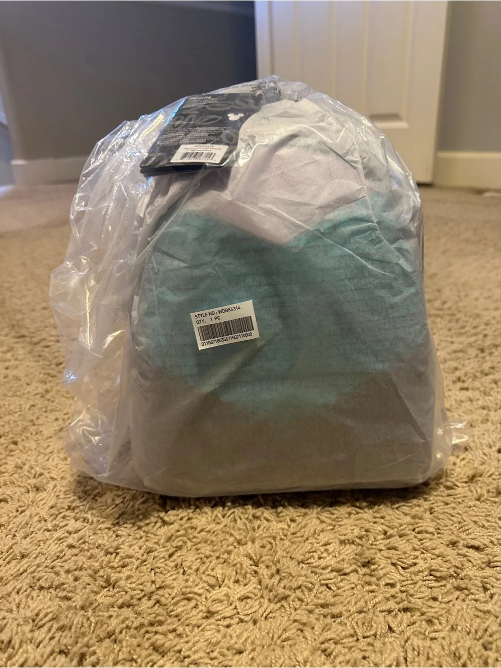 NWT Loungefly Disney Frozen Princess Elsa Glitter Sequin Cosplay Mini Backpack